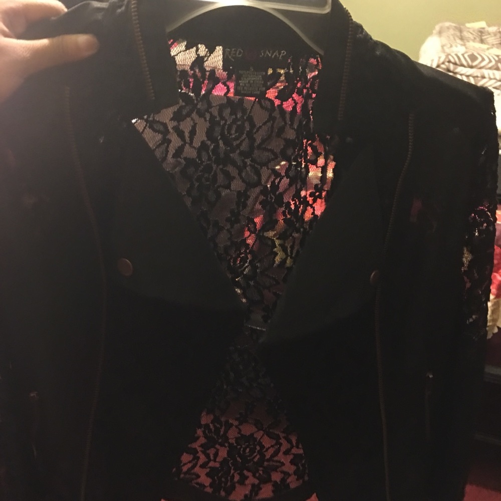 Lace jacket - Picture 2 of 6